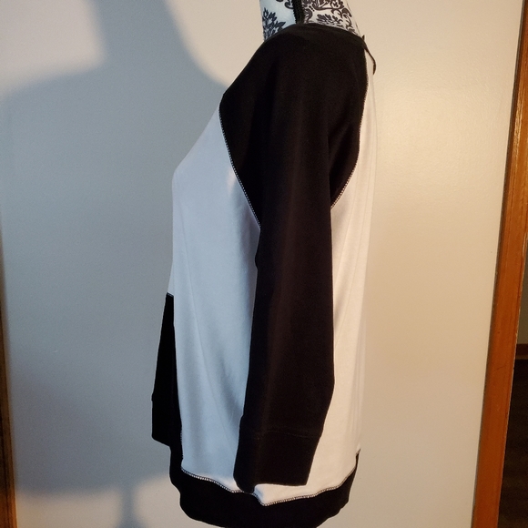 Jones New York Junior's Top  EUC - Picture 4 of 5